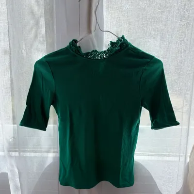 T-shirt à Col Élégant Vert